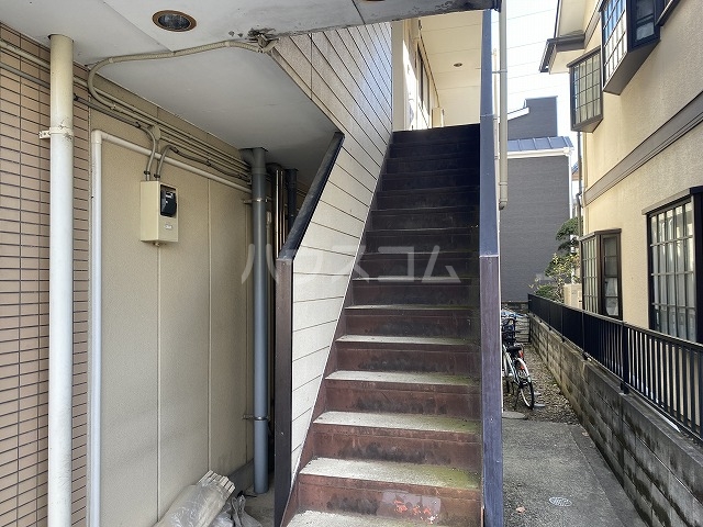 16/24 エントランス