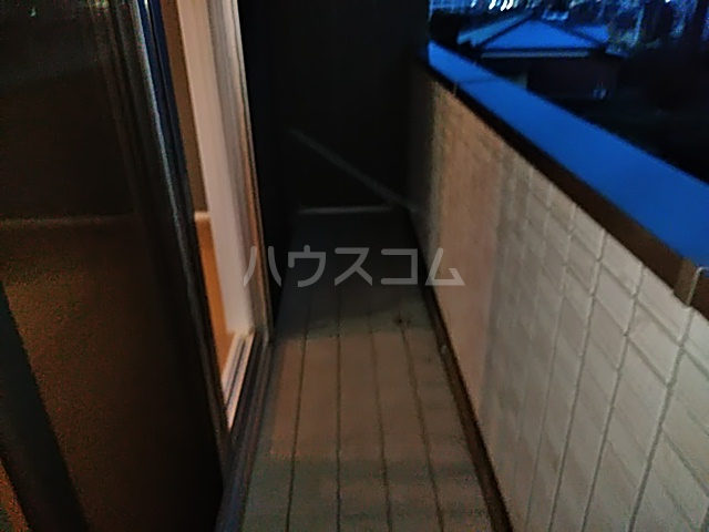 20/30 バルコニー