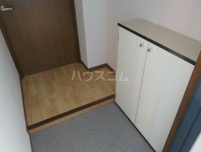 13/30 玄関