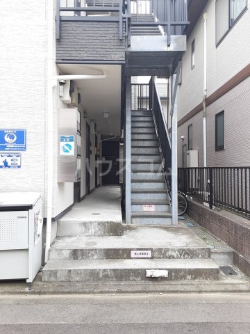 29/30 エントランス