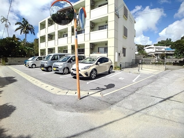 18/24 駐車場
