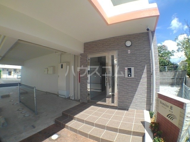15/19 エントランス