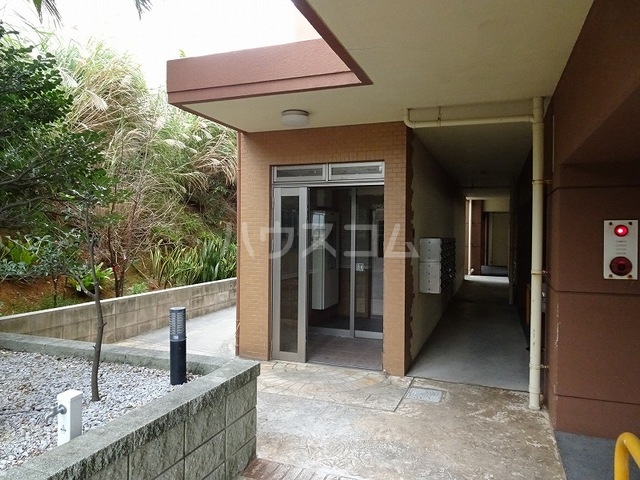 15/21 エントランス