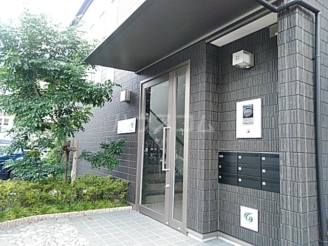 14/16 エントランス