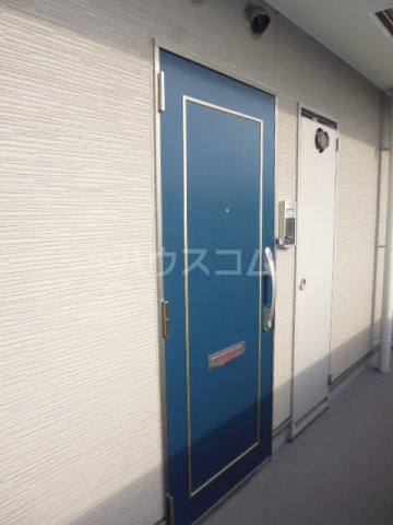 28/30 エントランス