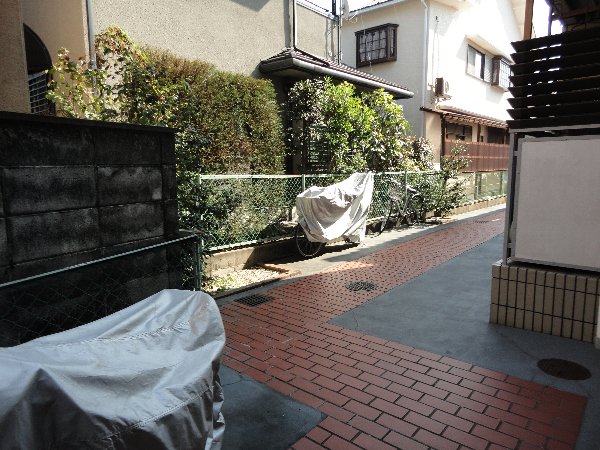 19/29 エントランス