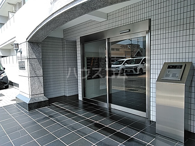 29/30 エントランス