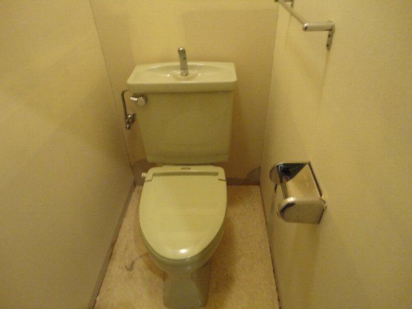 13/28 トイレ