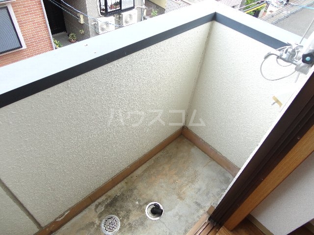 20/30 バルコニー