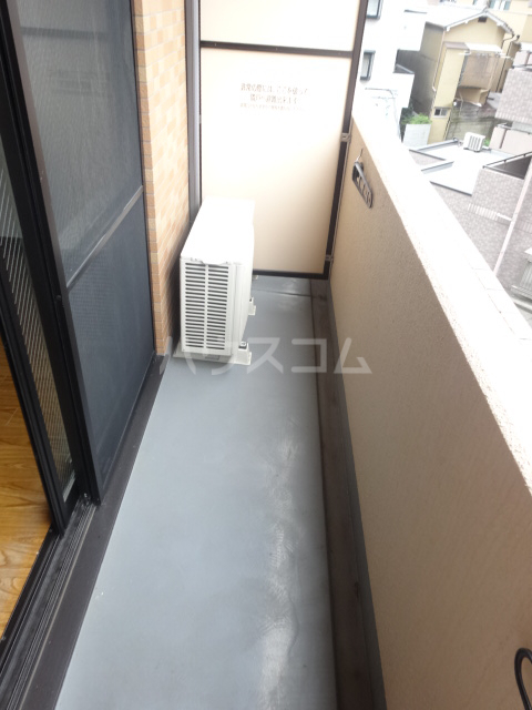 21/30 バルコニー