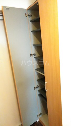 13/30 玄関