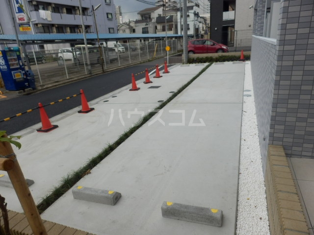 20/30 駐車場