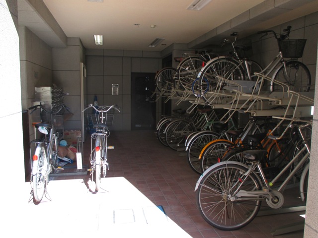 22/30 エントランス