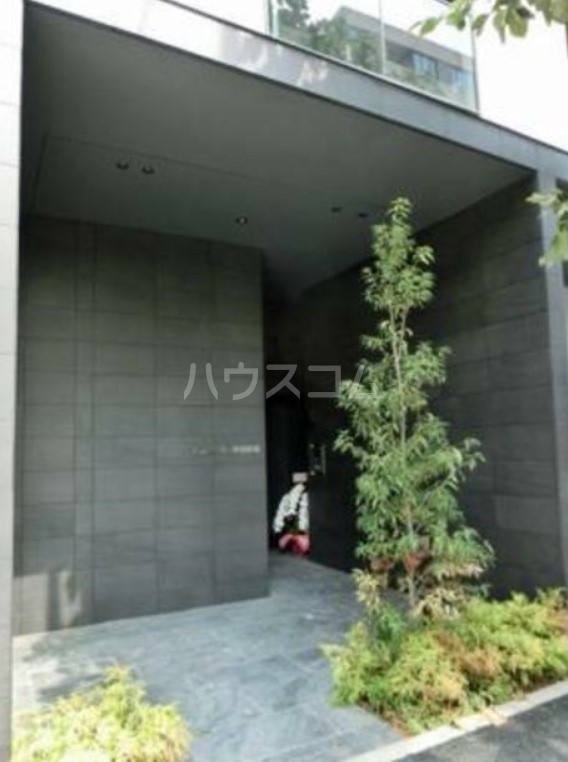 2/3 エントランス