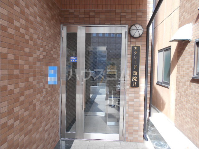 21/29 エントランス