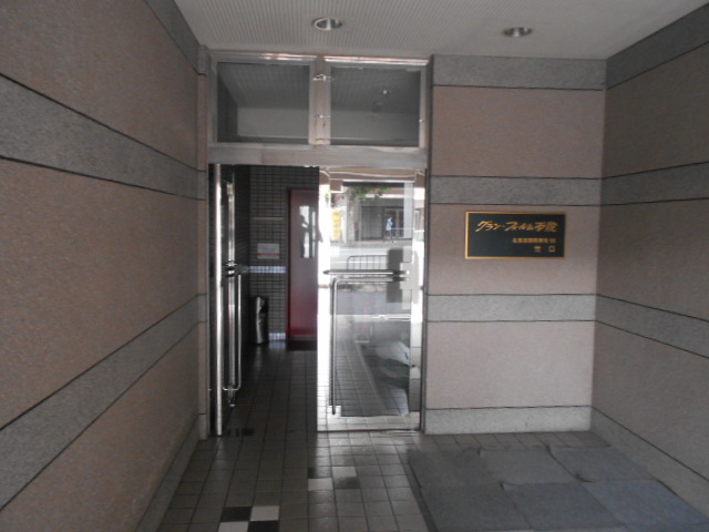 22/29 エントランス