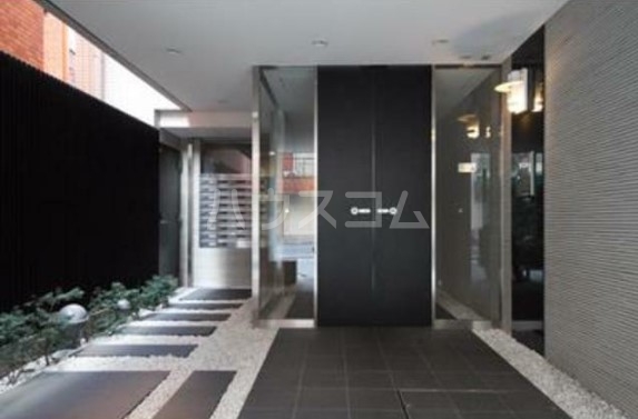 19/29 エントランス