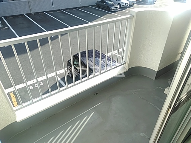 19/25 バルコニー