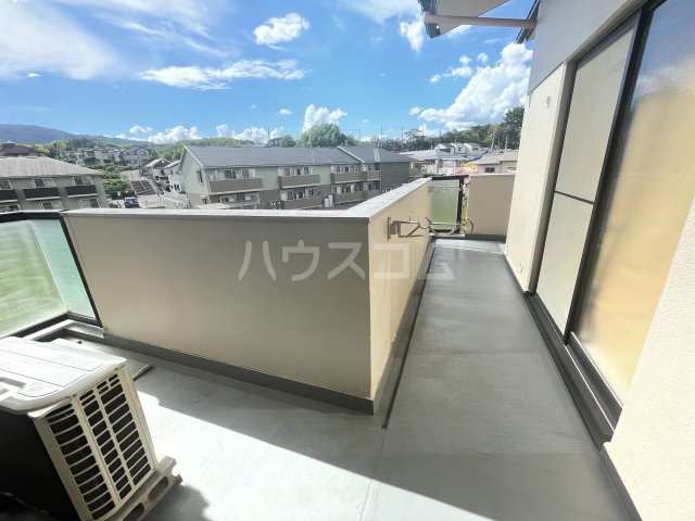 20/30 バルコニー