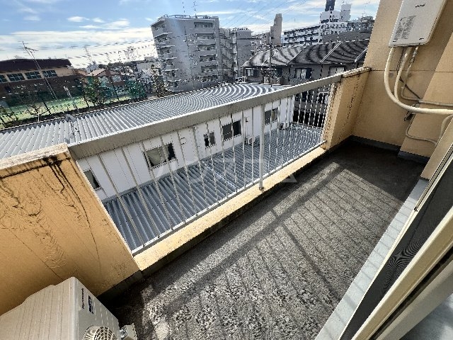 20/30 バルコニー