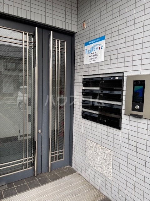 19/29 エントランス