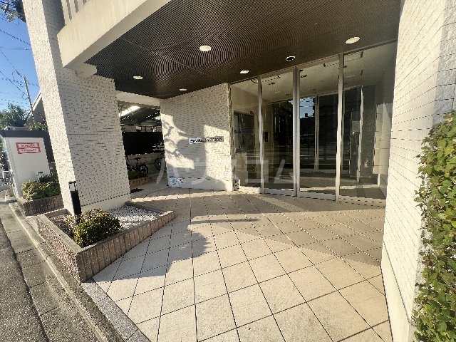 29/30 エントランス