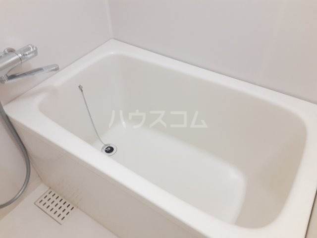 13/30 浴室