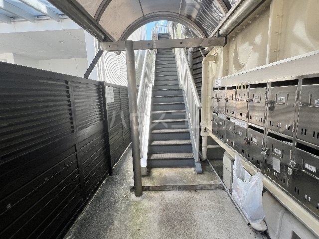 29/30 エントランス