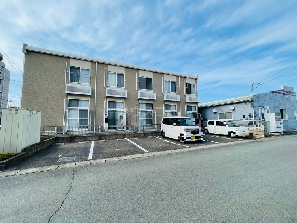 15/23 駐車場