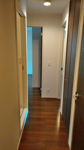 13/30 玄関