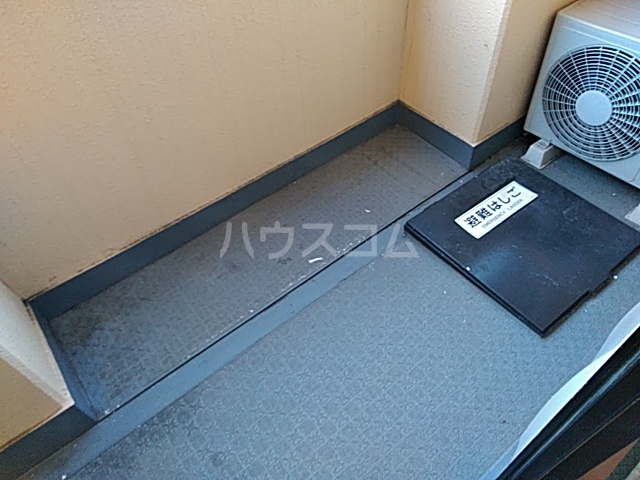 14/27 バルコニー