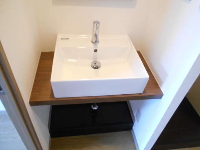 18/28 エントランス