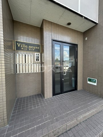 22/30 エントランス