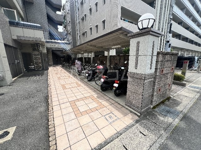 29/30 エントランス