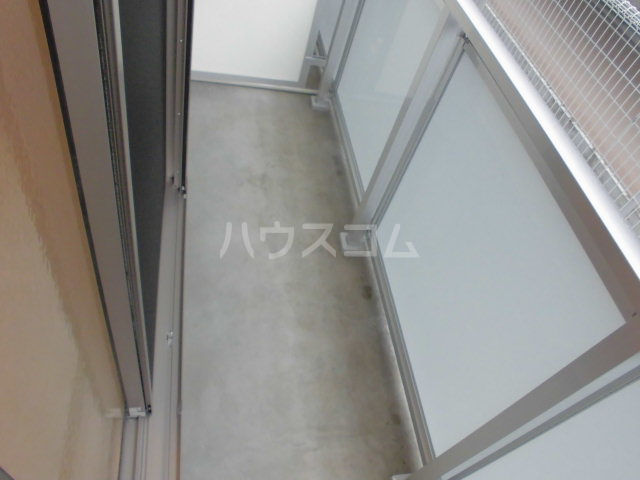 21/30 バルコニー