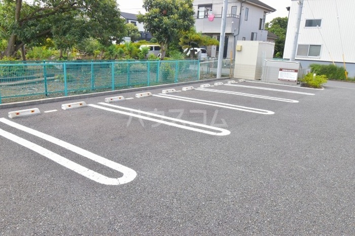 19/28 駐車場