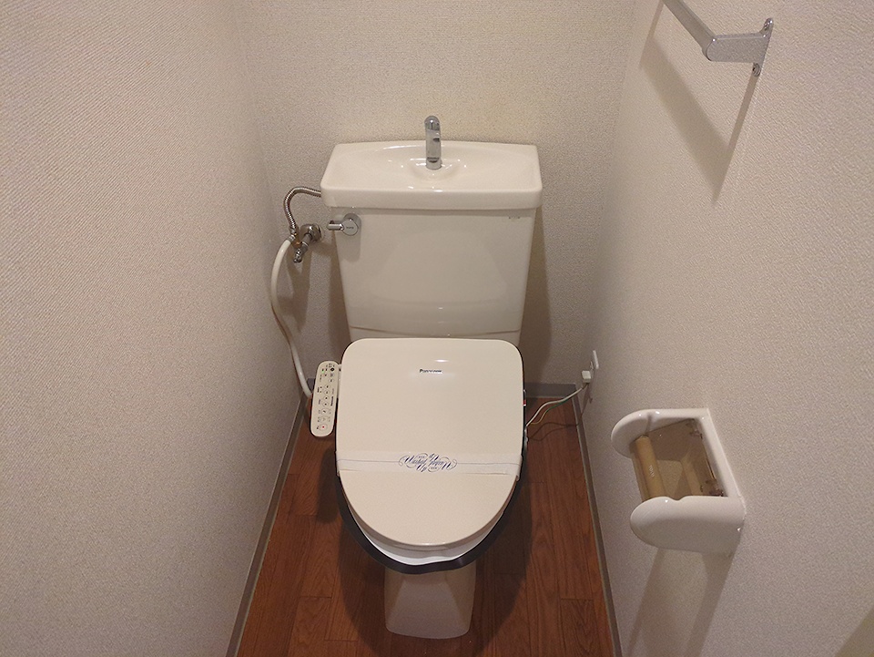 20/30 トイレ