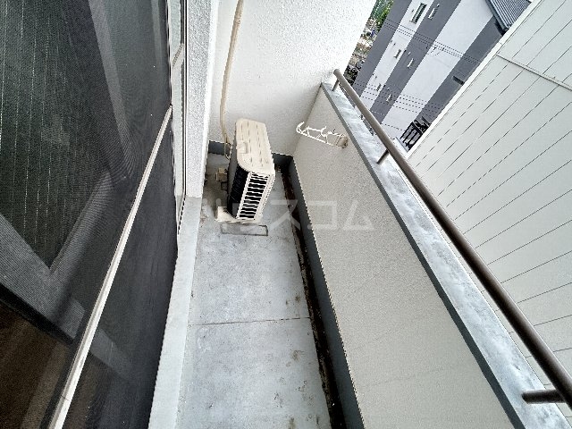 21/30 バルコニー