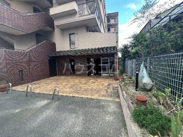 3/7 エントランス