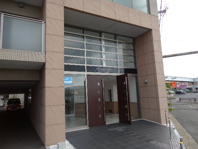 14/22 エントランス