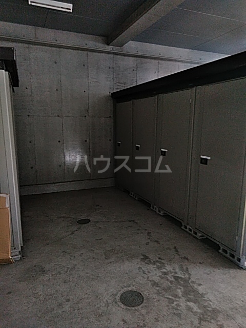 3/10 駐車場