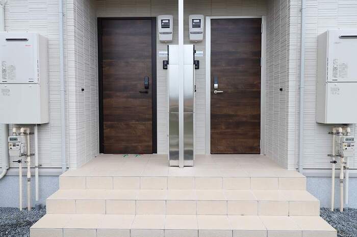 18/24 エントランス