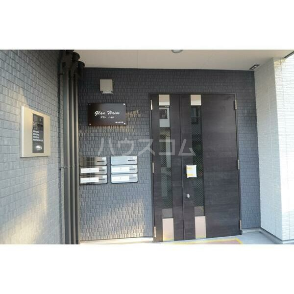 16/20 エントランス