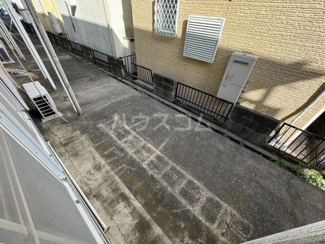 23/30 バルコニー