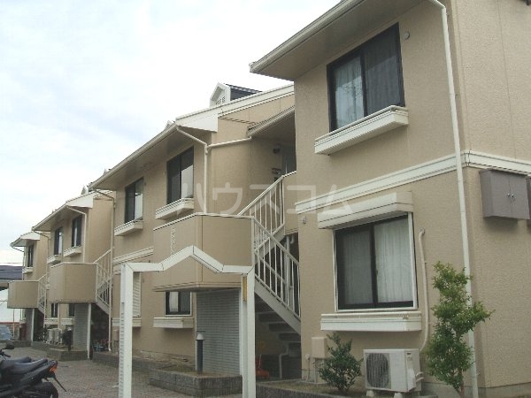 28/30 エントランス