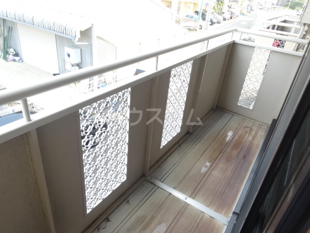 19/30 バルコニー