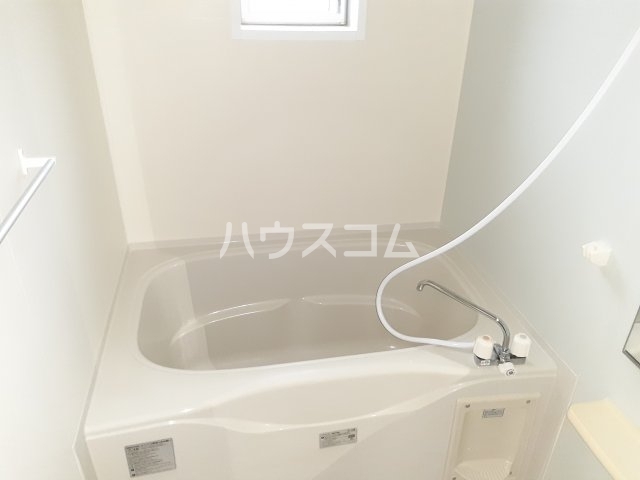 13/28 浴室