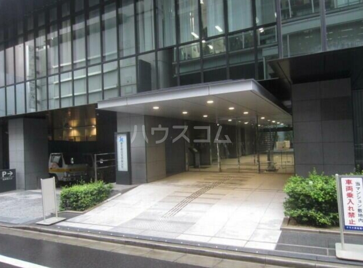 5/5 エントランス