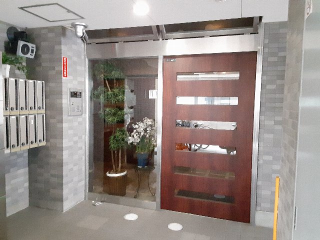 15/25 エントランス