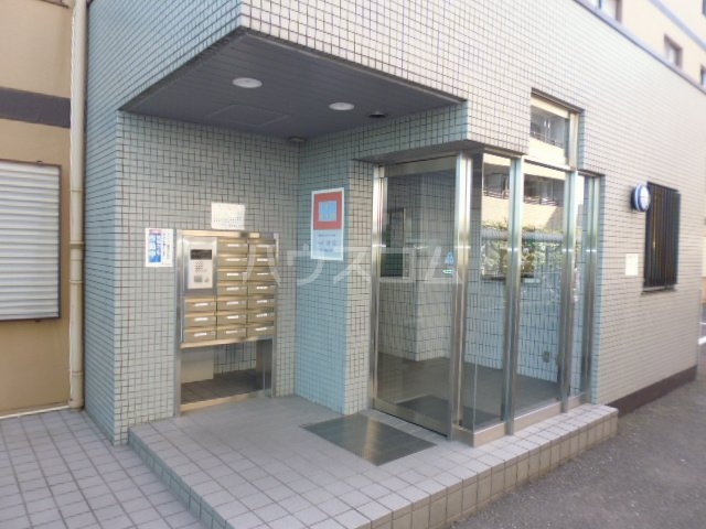 21/29 エントランス